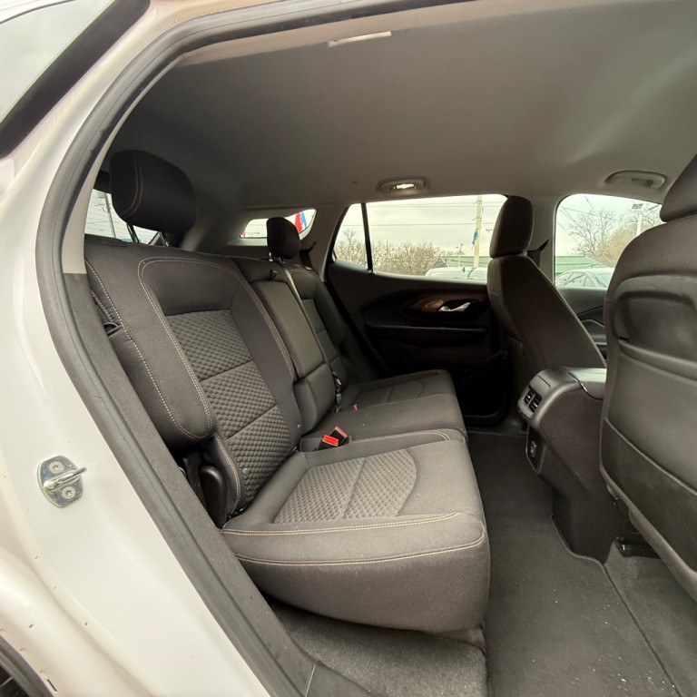 2018 GMC Terrain Image 12