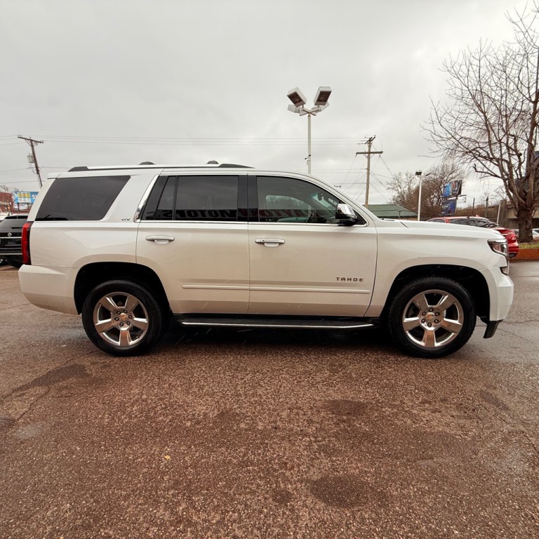 2016 Chevrolet Tahoe Image 4