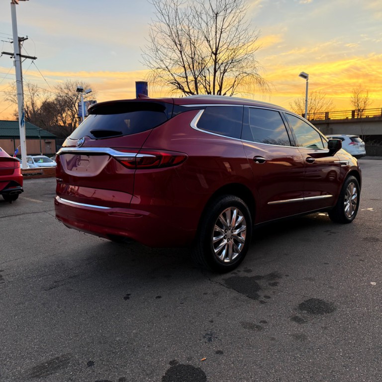 2018 Buick Enclave Image 5