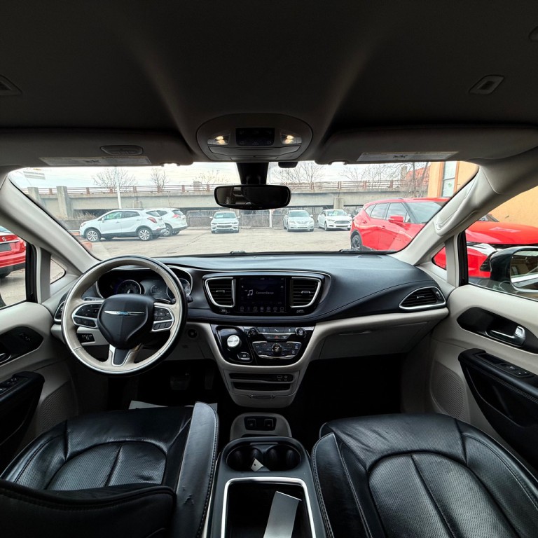 2019 Chrysler Pacifica Image 14