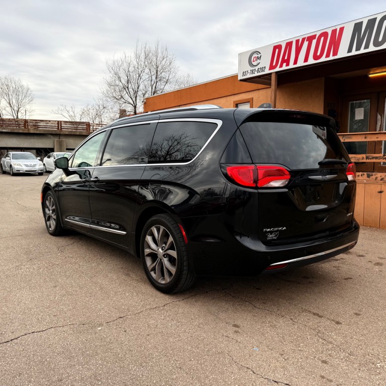 2019 Chrysler Pacifica Image 6