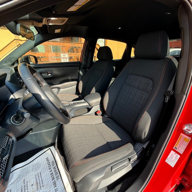 2025 Honda HR-V Image 9