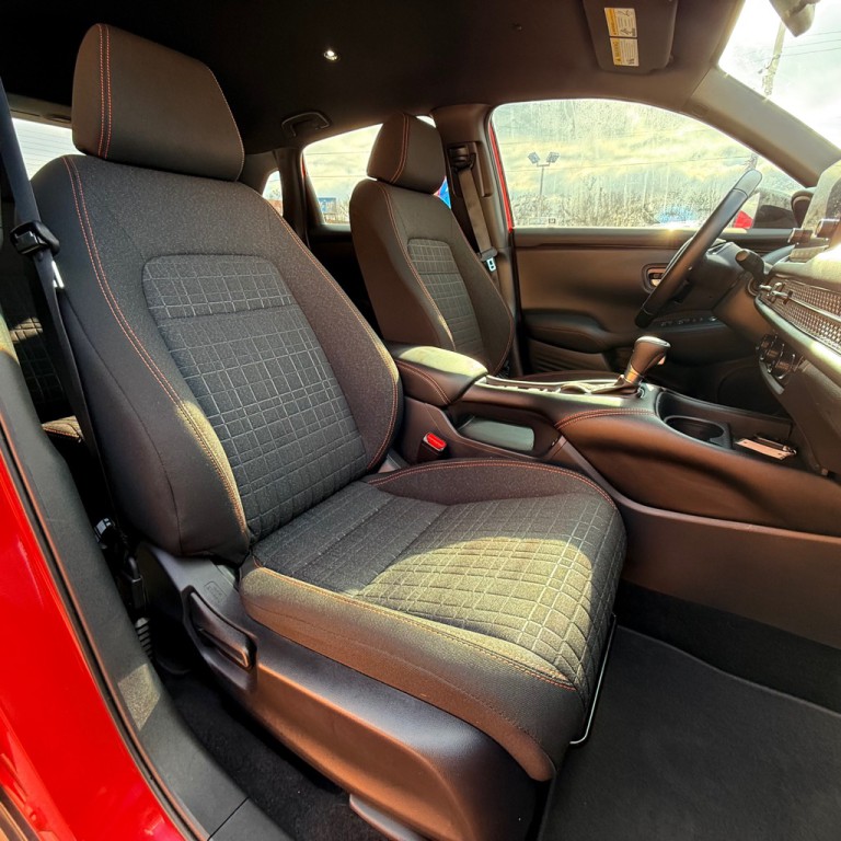 2025 Honda HR-V Image 11