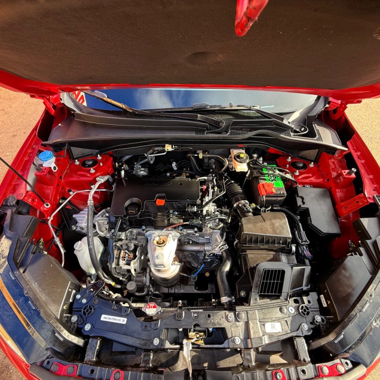 2025 Honda HR-V Image 17