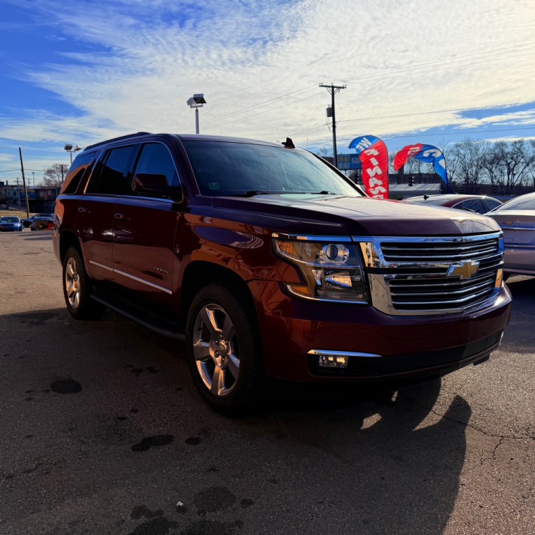 2017 Chevrolet Tahoe Image 3