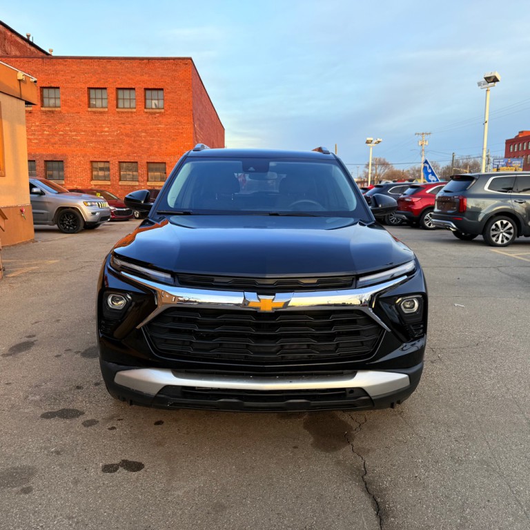 2024 Chevrolet Trailblazer Image 2