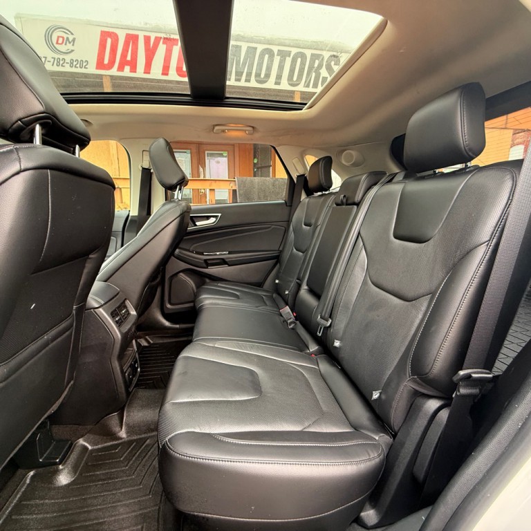 2020 Ford Edge Image 10