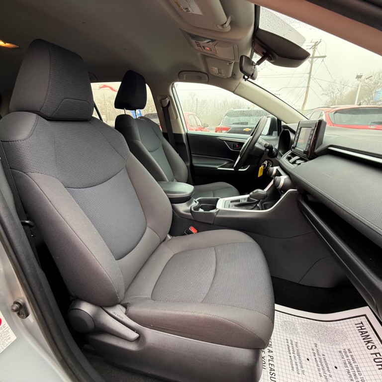 2019 Toyota Rav4 Image 11