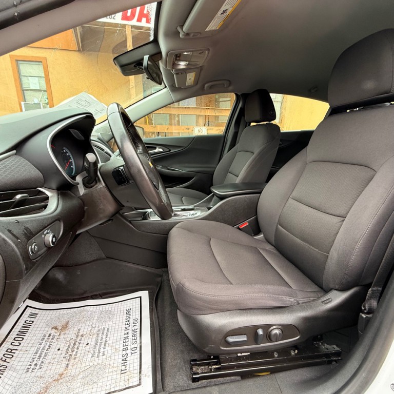 2022 Chevrolet Malibu Image 9