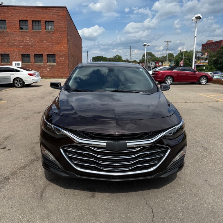 2020 Chevrolet Malibu Image 2