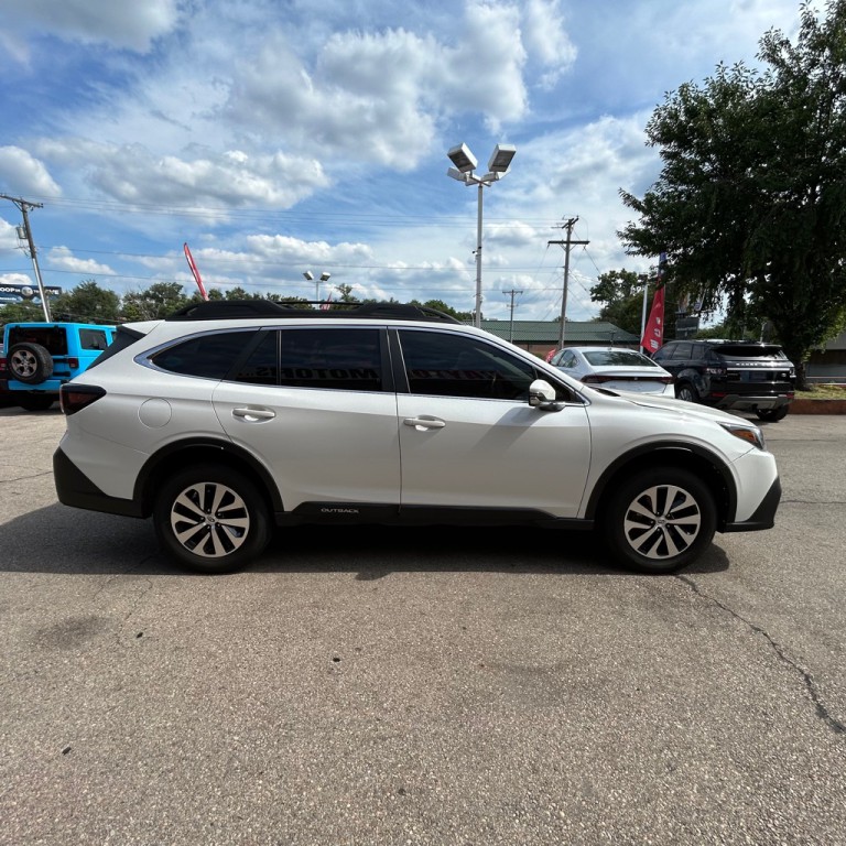 2022 Subaru Outback Image 4