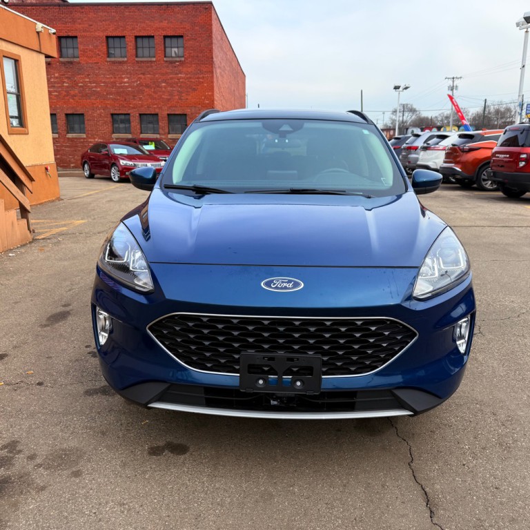 2020 Ford Escape Image 2