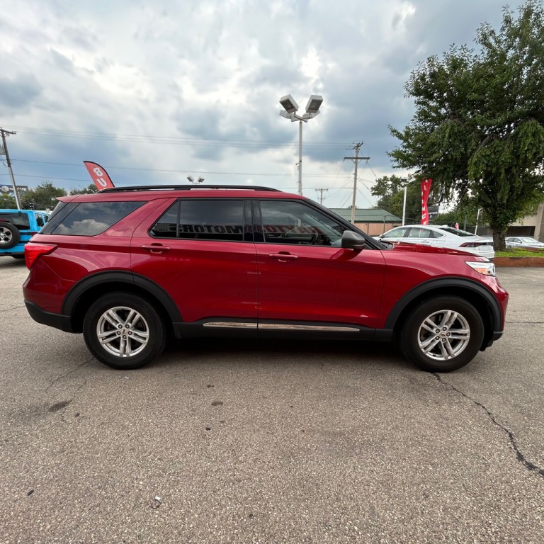 2020 Ford Explorer Image 4