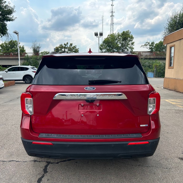 2020 Ford Explorer Image 6