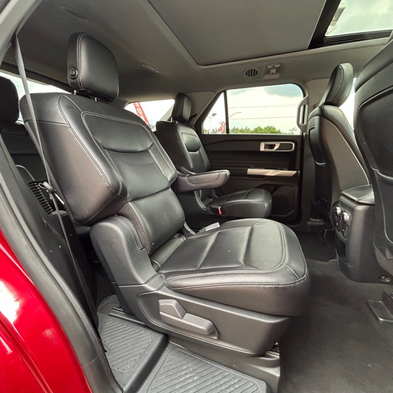 2020 Ford Explorer Image 11