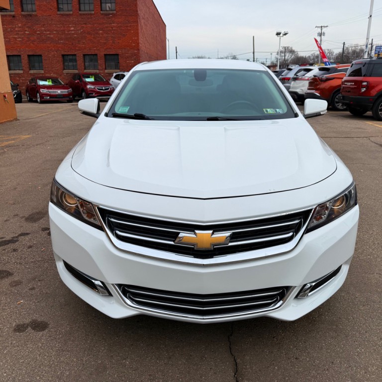 2016 Chevrolet Impala Image 2