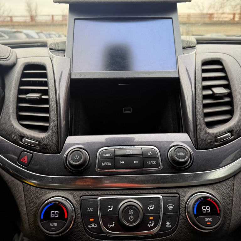 2016 Chevrolet Impala Image 18