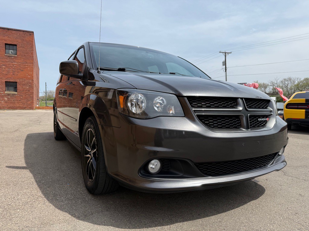 2016 Dodge Grand Caravan Image 3