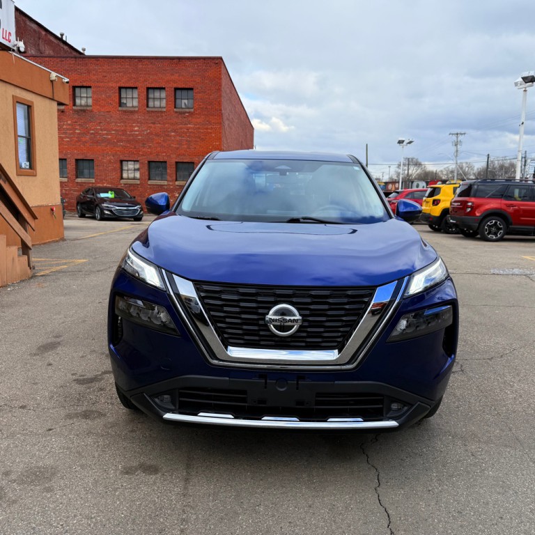 2021 Nissan Rogue Image 2