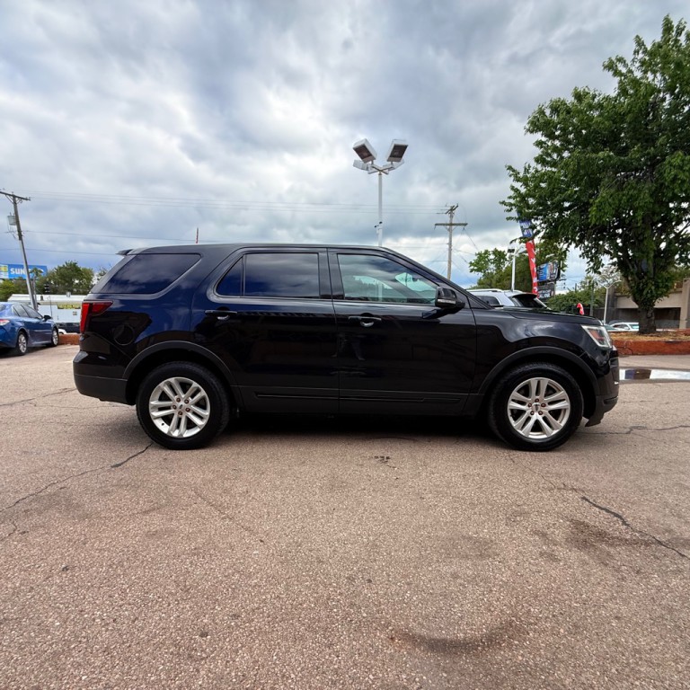2019 Ford Explorer Image 4