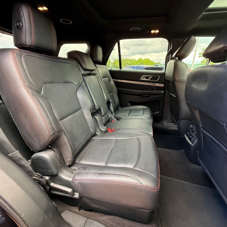2019 Ford Explorer Image 12