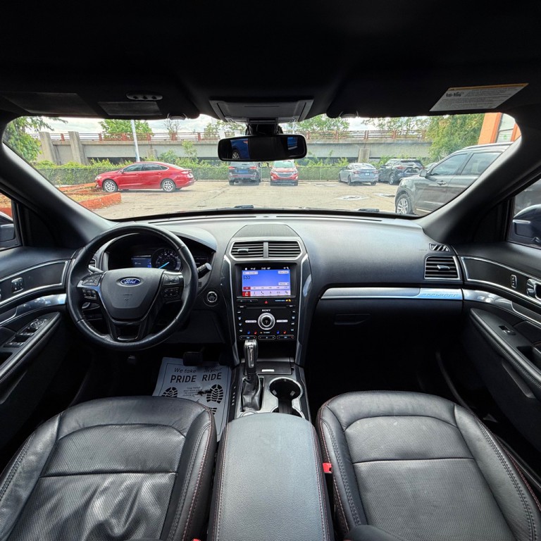 2019 Ford Explorer Image 14