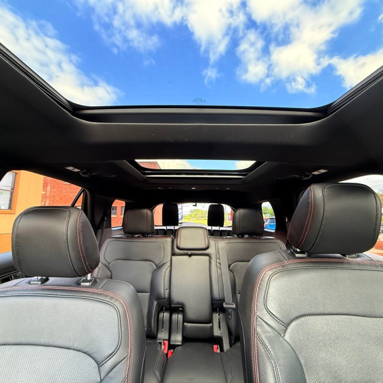 2019 Ford Explorer Image 15