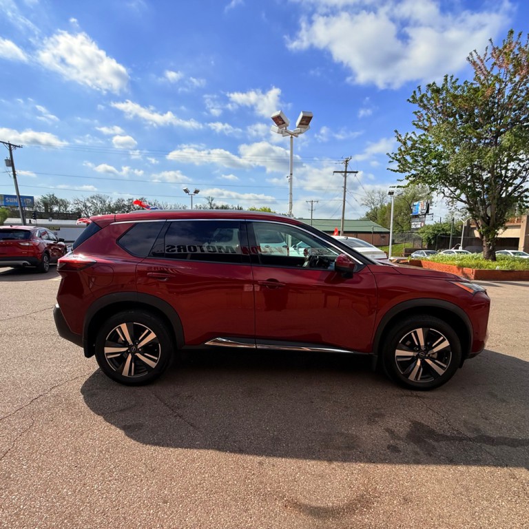 2023 Nissan Rogue Image 4