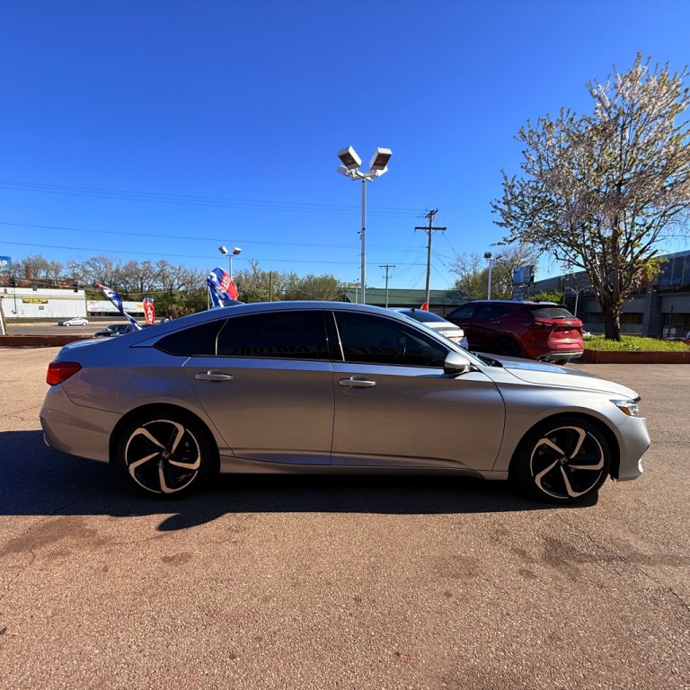 2020 Honda Accord Image 4