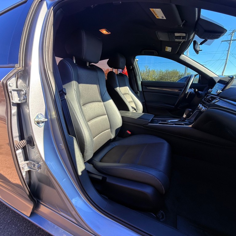 2020 Honda Accord Image 11