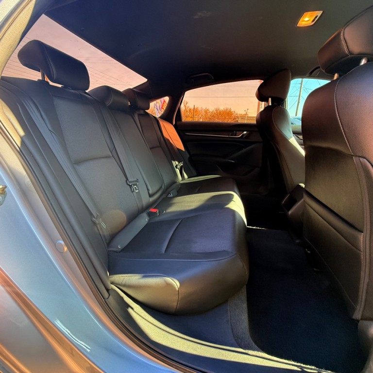2020 Honda Accord Image 12
