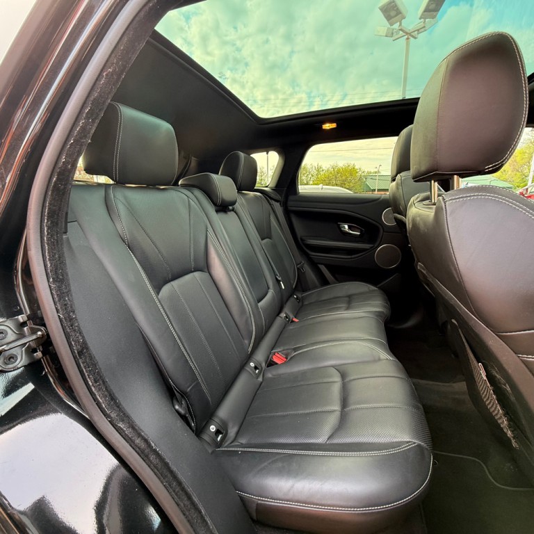 2016 Land Rover Range Rover Evoque Image 12