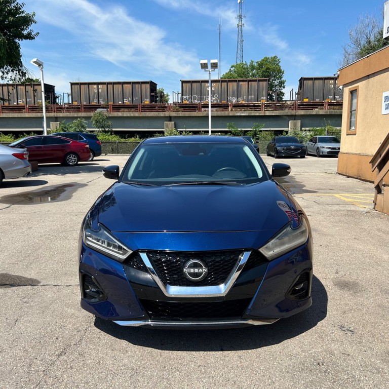 2023 Nissan Maxima Image 2