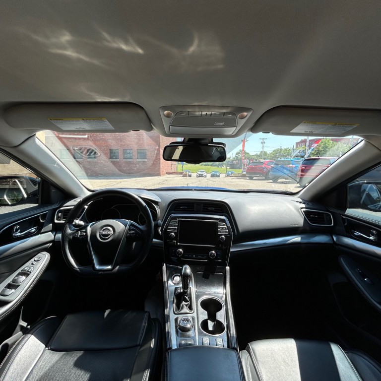 2023 Nissan Maxima Image 13