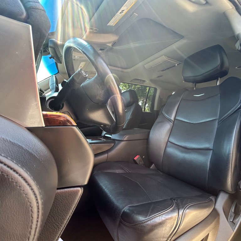 2019 Cadillac Escalade Image 9