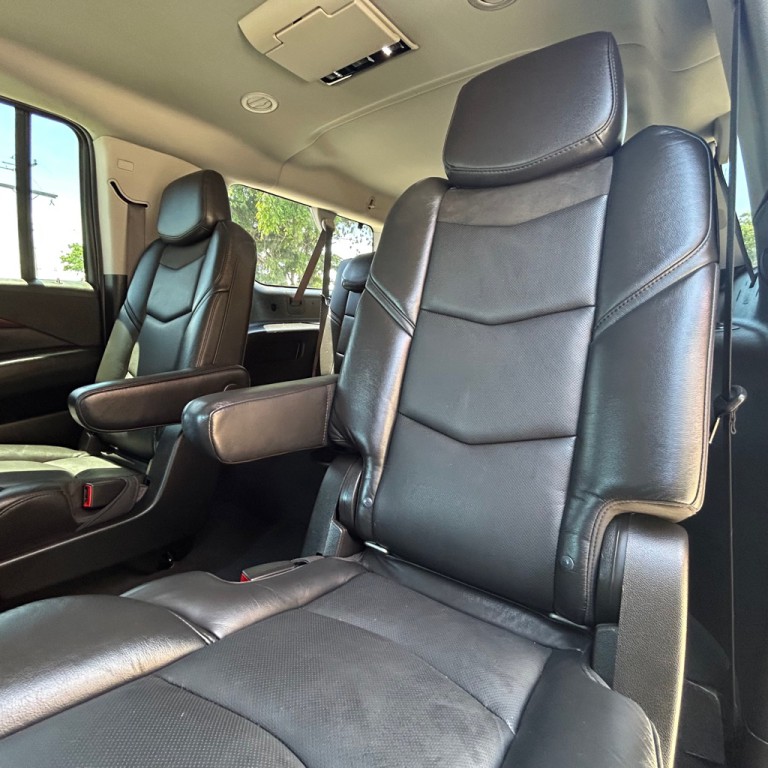 2019 Cadillac Escalade Image 10