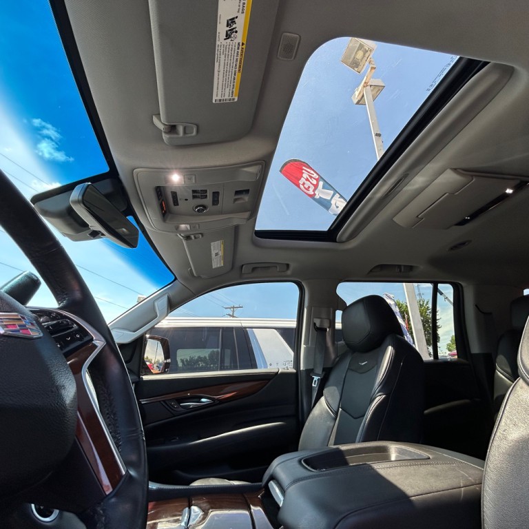 2019 Cadillac Escalade Image 15