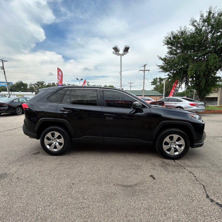 2022 Toyota Rav4 Image 4
