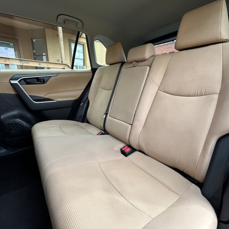 2022 Toyota Rav4 Image 10