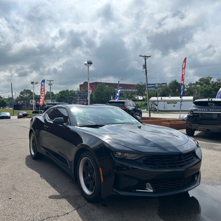 2021 Chevrolet Camaro Image 3