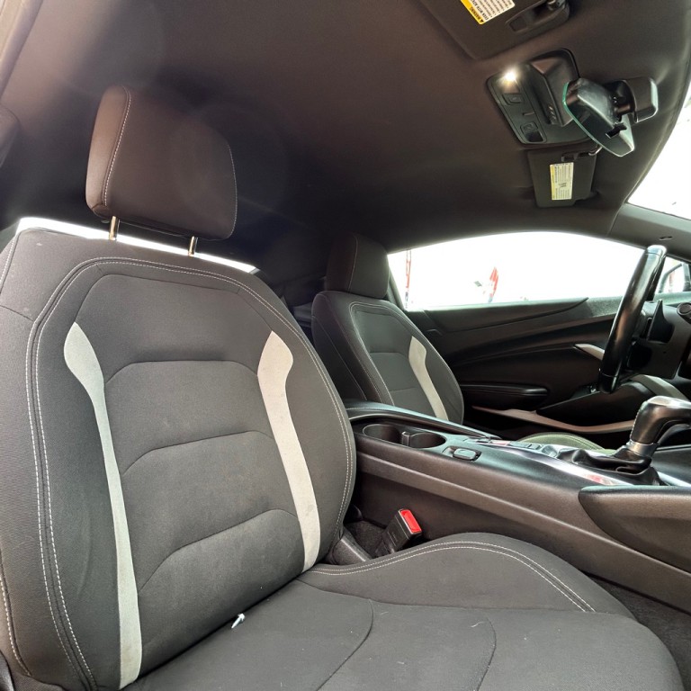 2021 Chevrolet Camaro Image 10