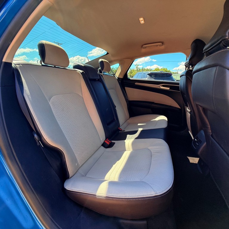 2019 Ford Fusion Image 12
