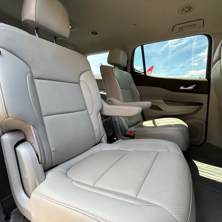 2020 GMC Acadia Image 12