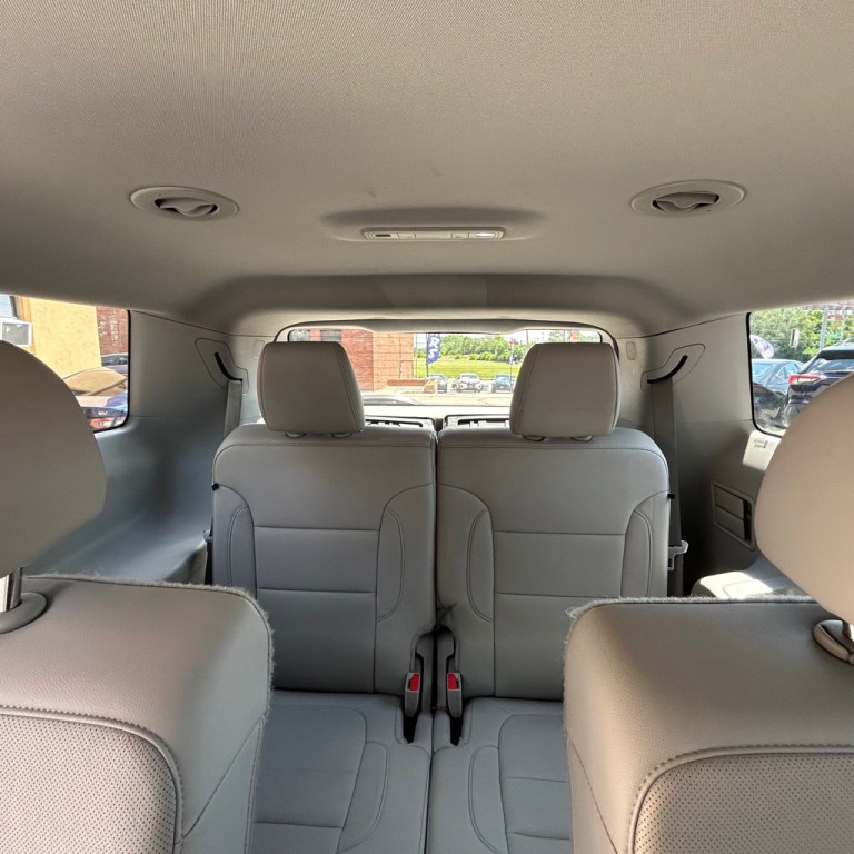 2020 GMC Acadia Image 13