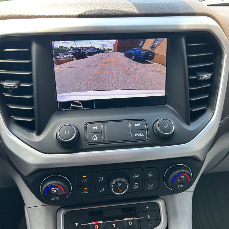 2020 GMC Acadia Image 17