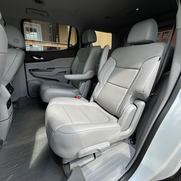 2020 GMC Acadia Image 10