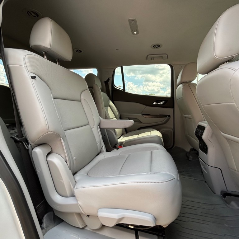 2020 GMC Acadia Image 12