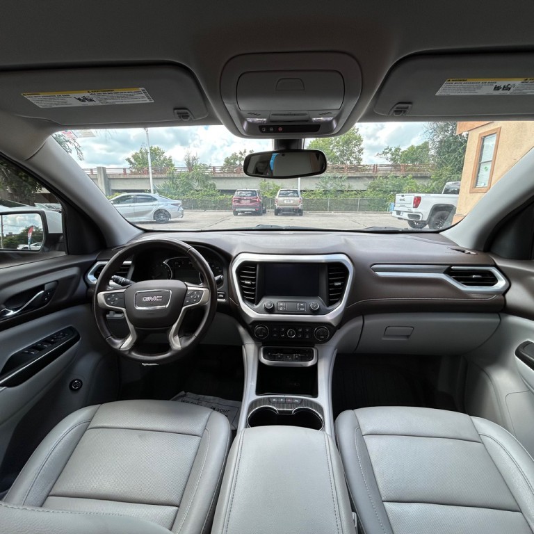 2020 GMC Acadia Image 14