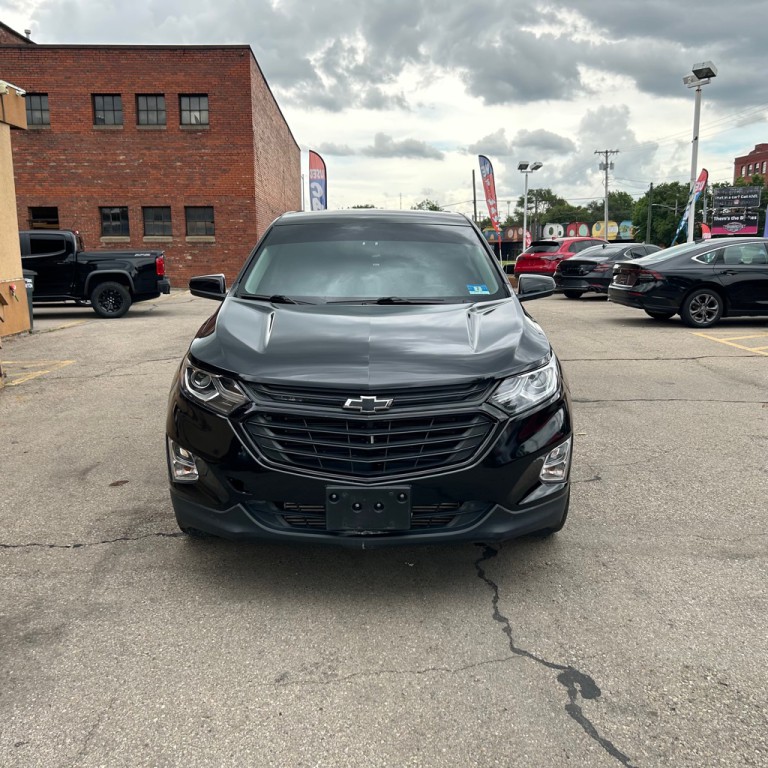 2018 Chevrolet Equinox Image 2