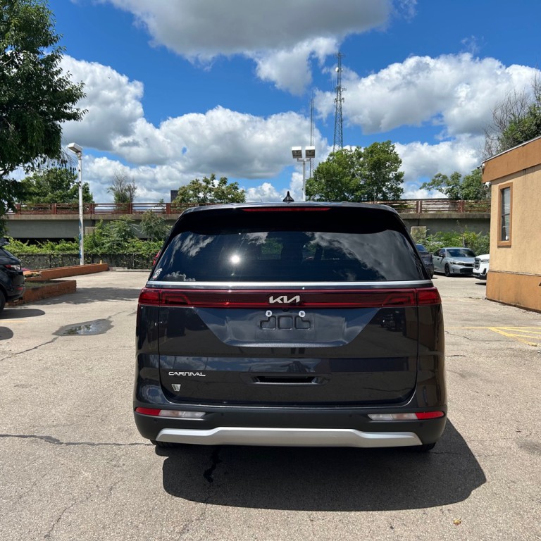 2023 Kia Carnival Image 6